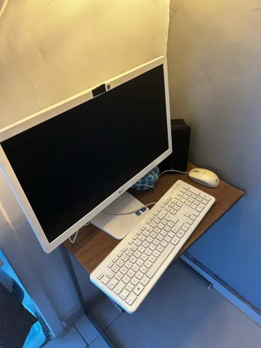 LG All in One 22V280-L.BY31P1 - Pronto para Uso!