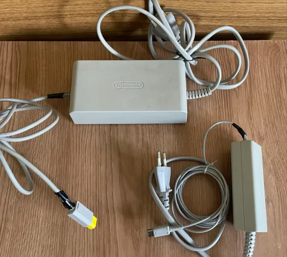 Fontes Originais Nintendo Wii U + GamePad - 220V