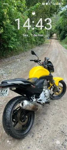 Honda cb 300 vendo ou troco em moto elétrica ou em moto menor menor