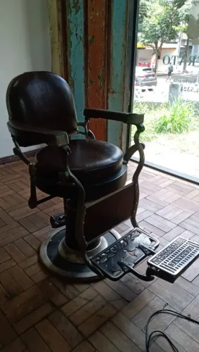 Cadeira de barbeiro FERRANTE