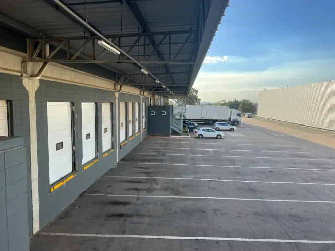 galpao em condominio pe direito de 12 metros