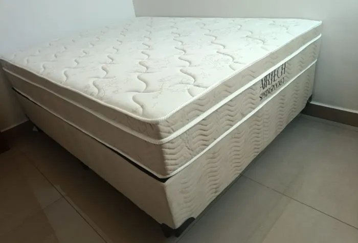 Cama boxx Ortoobom molas ensacadas casal