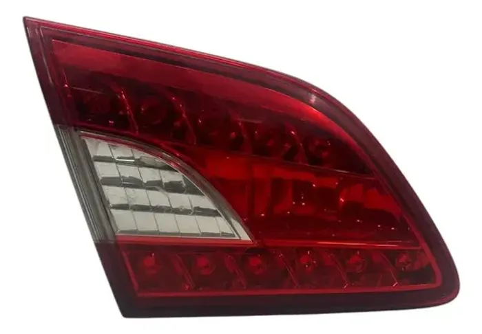 Lanterna Tampa Mala Traseira Esquerda Sentra 2014/2016 Esquerdo/motorista Vermelho