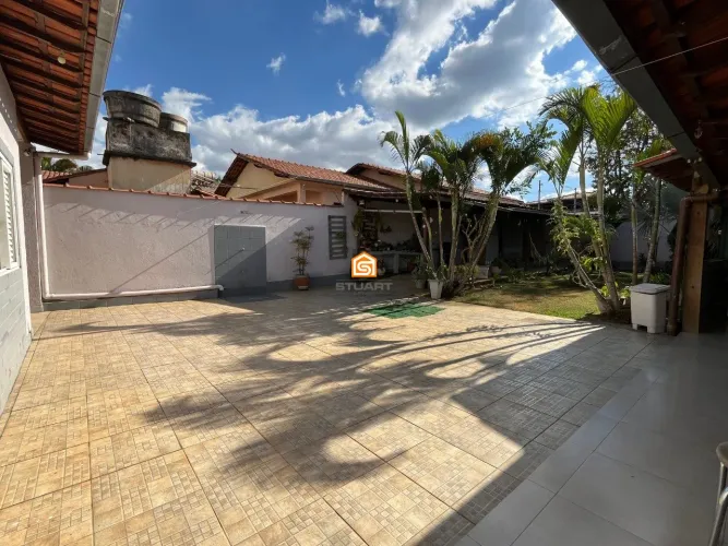 Casa lote 360m² no São João Batista!