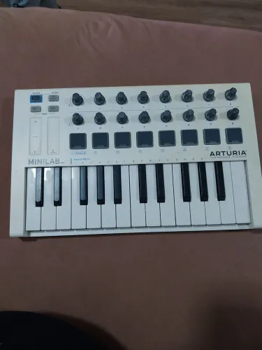 Controlador arturia MINILAB II