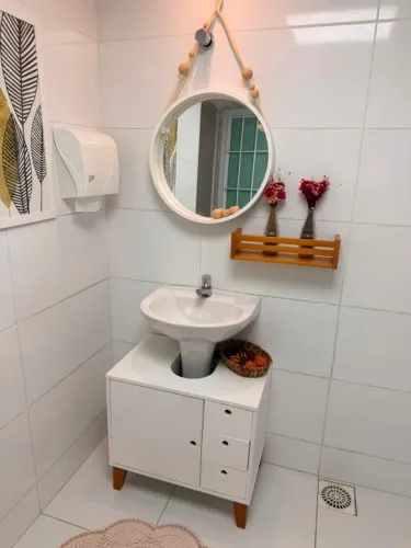 Armário de pia para banheiro