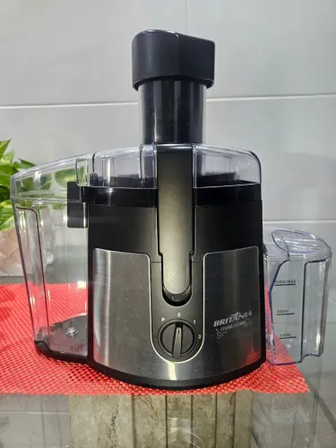 OFERTA - CENTRÍFUGA BRITÂNIA JUICER 1000 - SEMINOVA