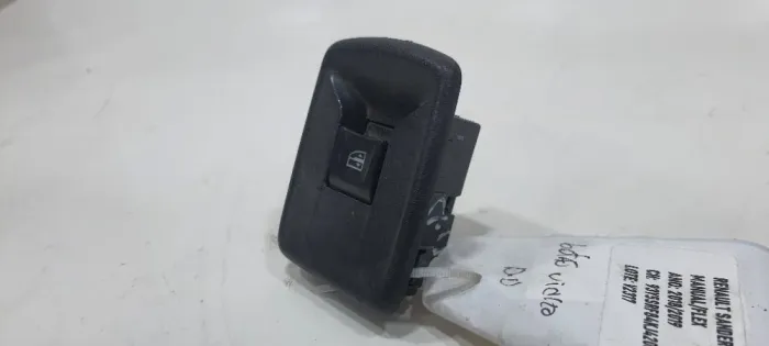 Botão Vidro Dianteiro Direito Renault Sandero *r