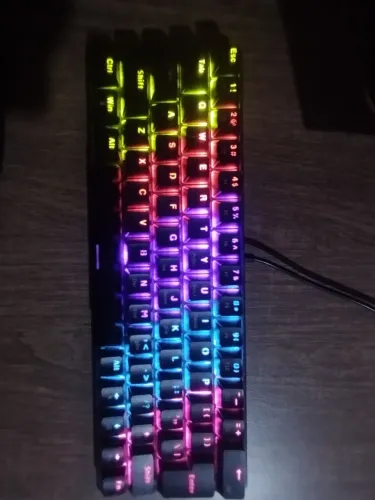 Teclado mecânico Switch azul 60% semi-novo