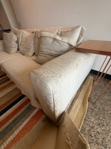 Sofá retrátil e modular em linho bege