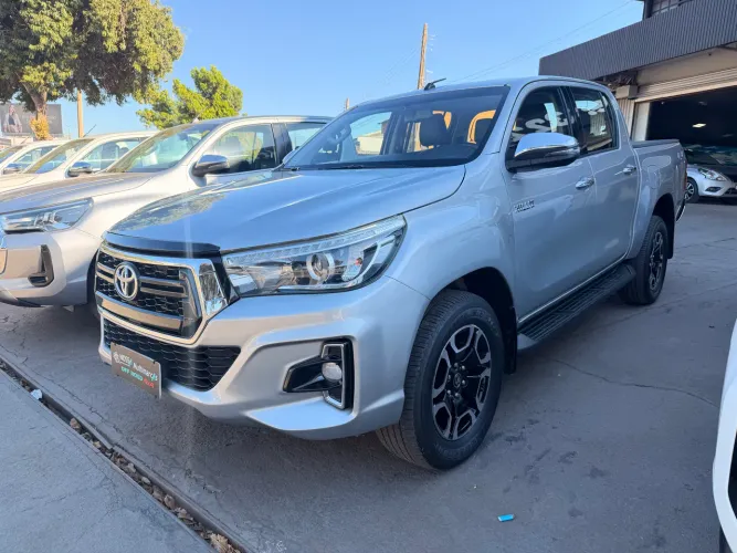 Toyota Hilux CD SRV 4X4 2.8 TDI Diesel Aut. 2019