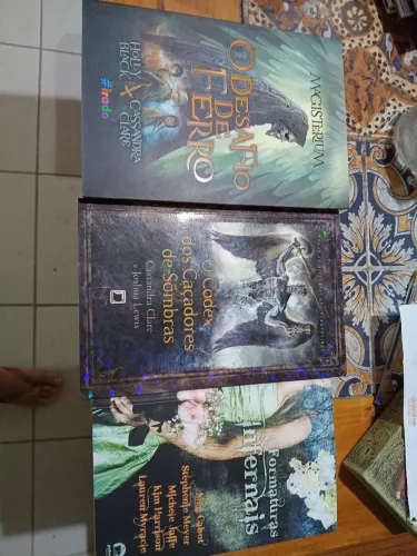 Kit três livros de aventura e terror