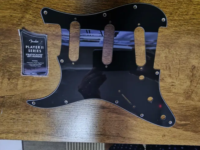 Escudo Fender Stratocaster canhoto ORIGINAL 