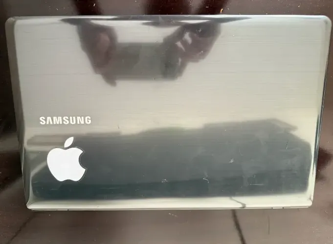 Samsung NP350V5C-S05PT - Defeito - Retirada de peças