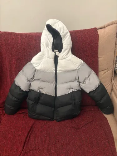 Casaco infantil tipo corta vento