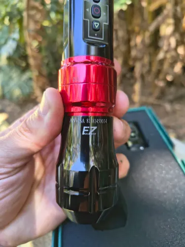 Máquina de Tatuagem Pen Ez P3 PRO