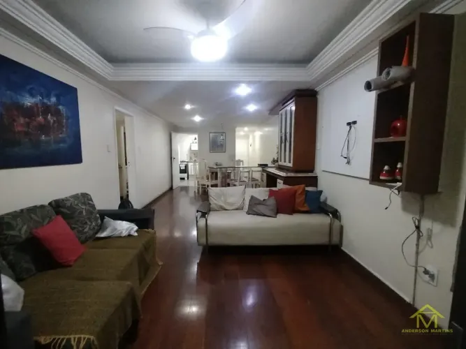 Apartamento perto da Praia em Praia da Costa: 3 Quartos com Suíte com Praticidade