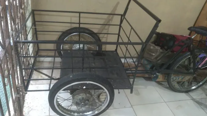 Vende-se um carinho bicicleta pra fazer venda ou frete 