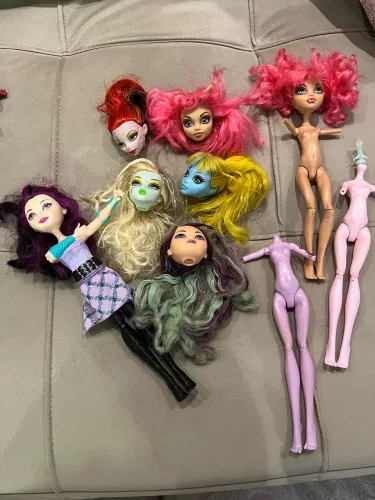 Lote de sucata Monster High e Ever After High