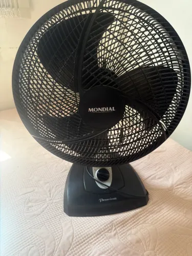 Ventilador semi novo