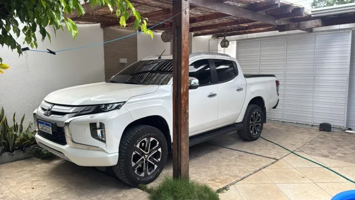 Mitsubishi L200 Triton Sport HPE-S 2.4 CD Dies. AUT 2022
