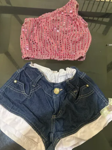 Short e blusa pra carnaval