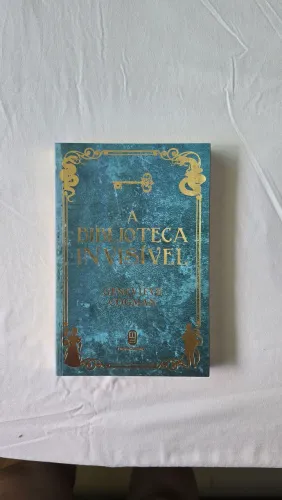 Livro A Biblioteca Invisível de Genevieve Cogman