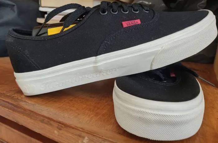 VANS CLASSIC HEARTBREAKER, TAM: 40.5 