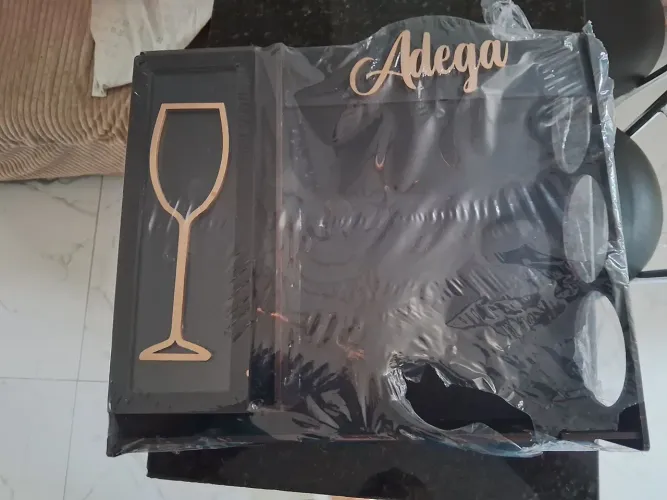 Prateleira de adega