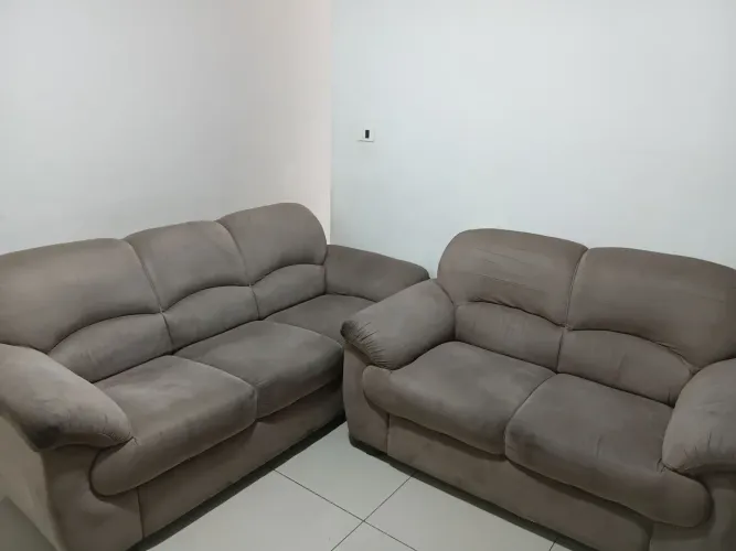 Jogo  de sofa 2 e 3 lugares 