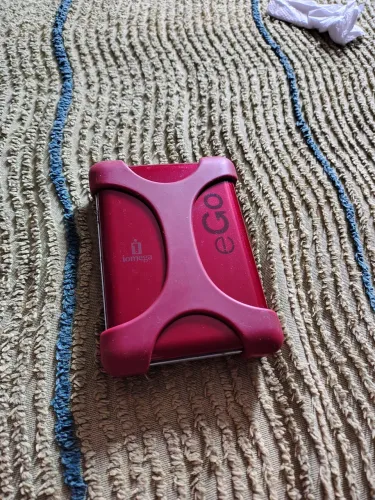 Case iomega para HD 2.5 - Só reconhece alguns HDs