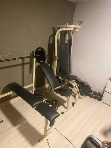 Aparelhos de musculação 