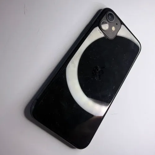 iPhone 11 com caixa. bateria nova 100%