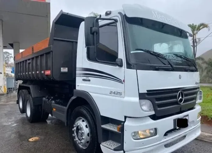 MB atego 2425 2010 caçamba