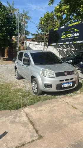 Fiat Uno Attractive 1.0 EVO Fire Flex 8V 5P 2016