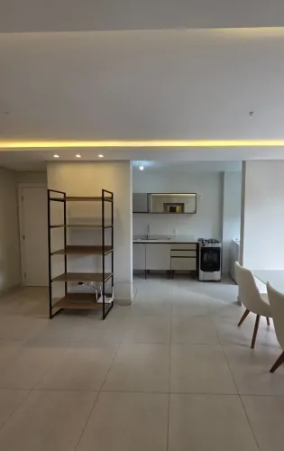 Vendo Apartamento em Criciúma, bairro dos Imigrantes - 2 Quartos (1 Suíte)