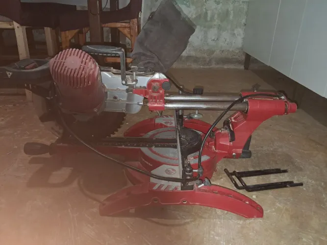 Serra meia esquadria