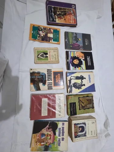 ROMANCES CLÁSSICOS ... 11 LIVROS