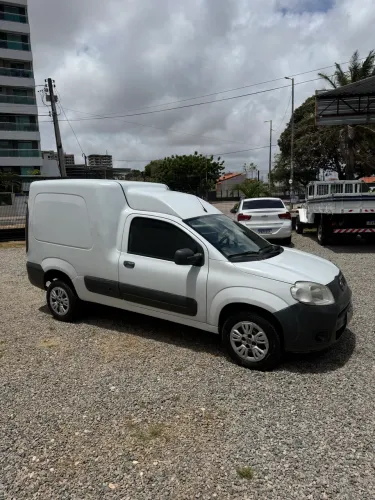 Fiat Fiorino Furgão Work. Hard 1.4 Flex 8V 2P 2017