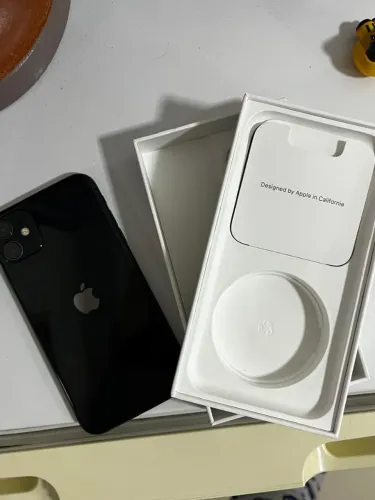 Vende iPhone 11 ótimo estado