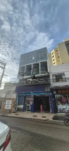 Comercial para Locação em Macaé, Centro, 3 banheiros