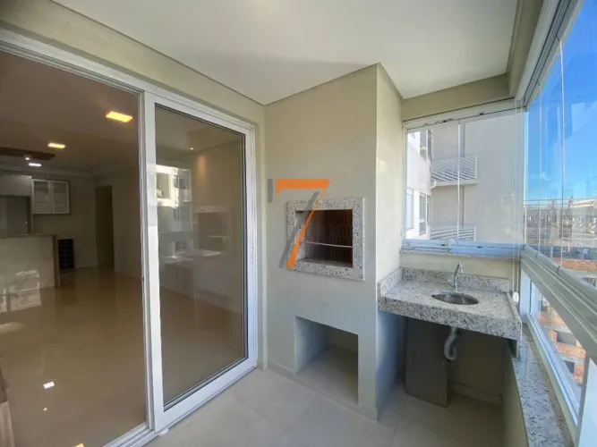 Apartamento com 2 dormitórios à venda, 70 m² por R$ 875.000,00 - Abraão - Florianópolis/SC