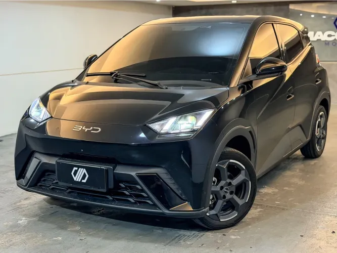 BYD Dolphin EV (Elétrico) 2025