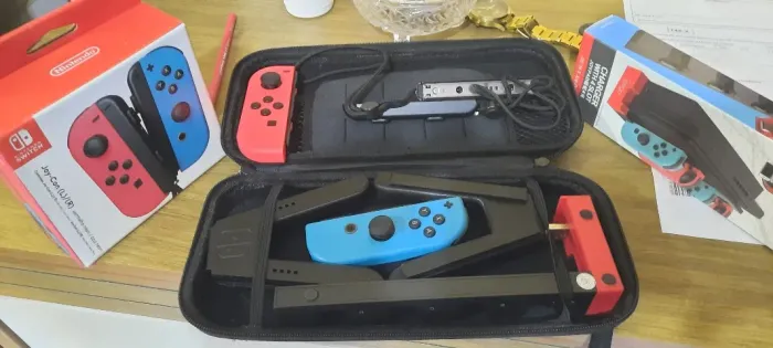 Controle Joy Con + Estojo + Carregador Nitendo Switch