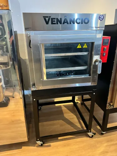 Forno turbo elétrico para 5 assadeiras 58x70 trifásico 380v