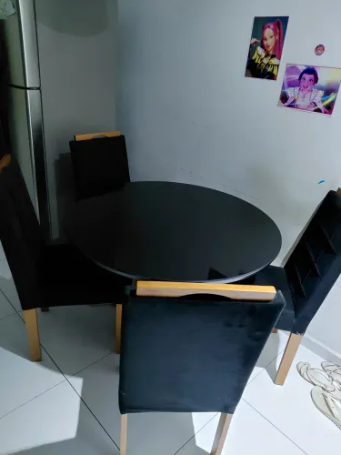 Mesa 4 cadeiras