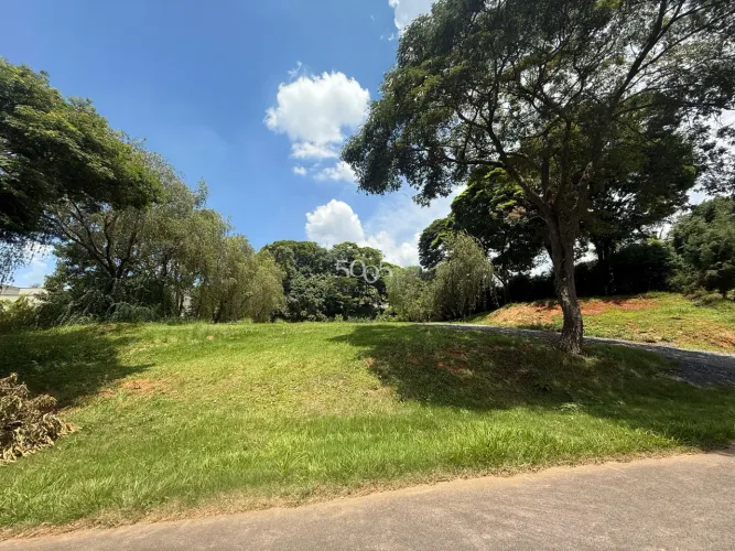 Excelente terreno à venda no condomínio Terras de São José em Itu com 2117m2 de área útil.