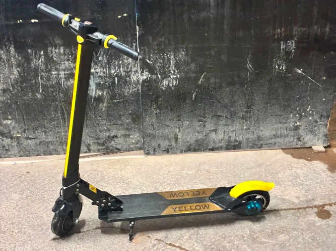 Patinete elétrico Inmotion L8F Yellow