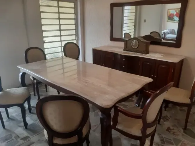 JOGO DE JANTAR COMPLETO E MÁRMORE TRAVERTINO Vendo lindo conjunto de jantar em estilo clá