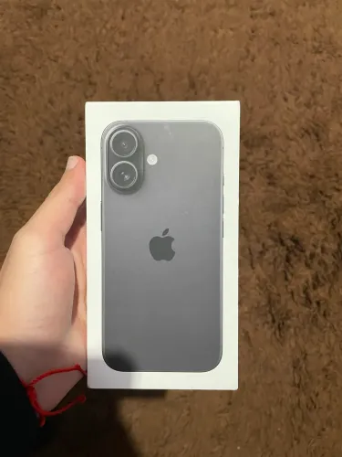 iPhone 16